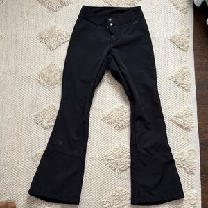 Women’s North Face Ski/Snow pants size XS Black